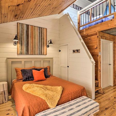 Pet-Friendly Studio With Loft And Mountain Views! Dış mekan fotoğraf